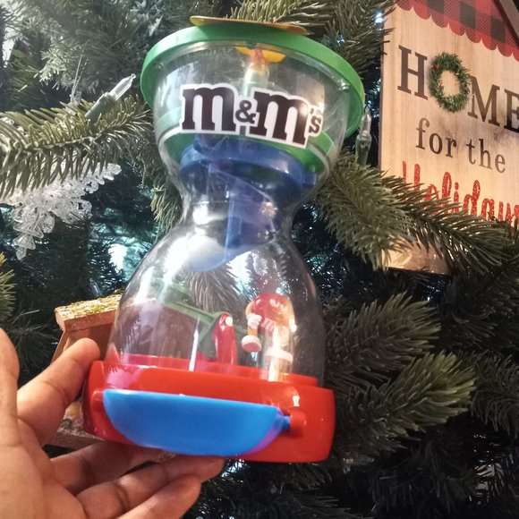 M&M World Fun Machine Candy Dispenser Green & Red - Picture 5 of 8